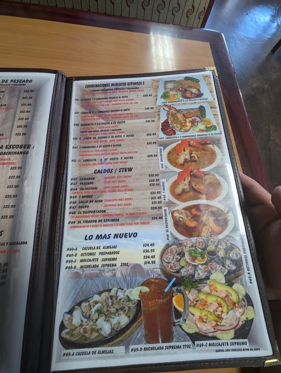 Mexican seafood specials and drinks